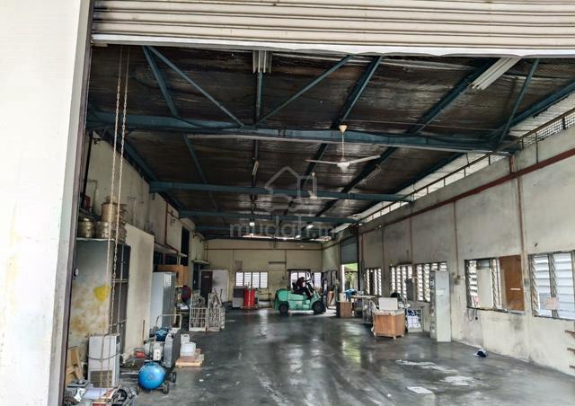 Semi-D factory @ Kawasan Perusahaan Bdr Baru Bangi Limited Unit 4