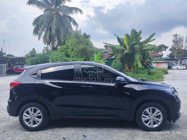 (LOAN KEDAI) Honda HR-V 1.8 E (2015) - 3