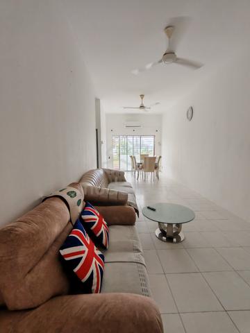Available Lake Residence Puchong Townhouse Putra Perdana for Rent 1
