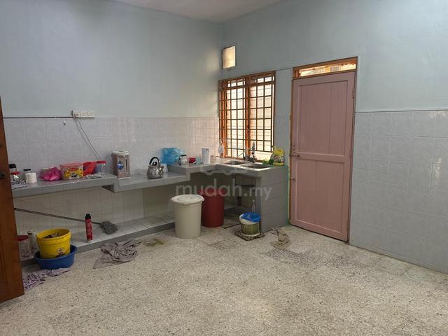 Full Loan Double Storey at Taman Klang Utama for Sale 1