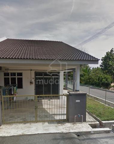 Rumah Teres 1 Tingkat End Lot 1