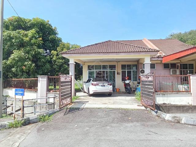 [Corner Lot] Semi D Taman Semarak 1