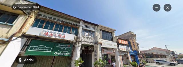 2-storey SHOP LOT at Georgetown FOR SALE 1
