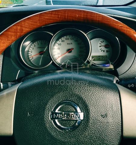 2013 Nissan GRAND LIVINA 1.8 IMPUL MC FACELIFT (A) - 5