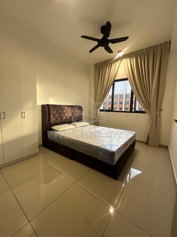 FEMALE Room for Rent | Near IKEA & The Curve 1