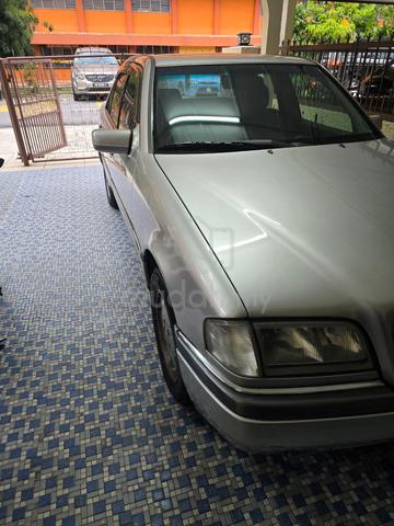 1998 Mercedes Benz C-CLASS 2.2 220 ELEGANCE (CBU) - 3