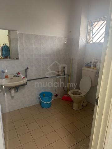 USJ 13 double storey freehold walk to LRT subang jaya 5