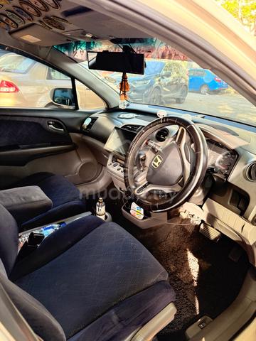 2011 Honda STREAM 1.8 I-VTEC FACELIFT (A) - 3
