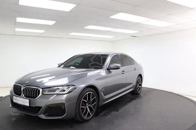 2023 BMW 530i 2.0 M-SPORT ORIGINAL MILEAGE - 3