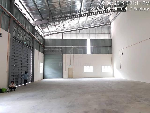 Single storey SemiD factory with 2 storey office, Semenyih For Rent 1