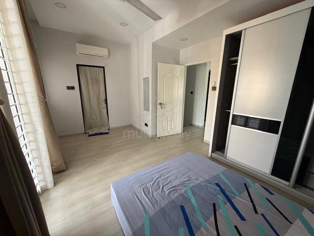 Usj 1 Subang Jaya Landed female House Segi College Master Room Rent 1
