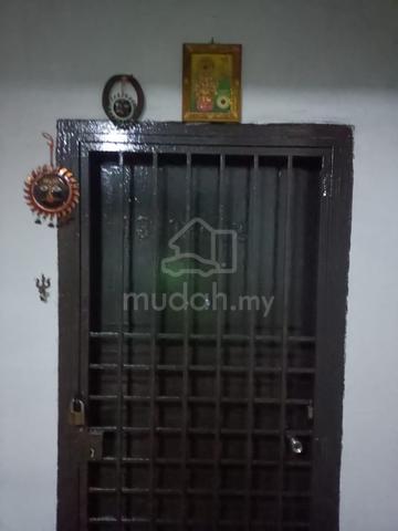 Small Room For Rent 1