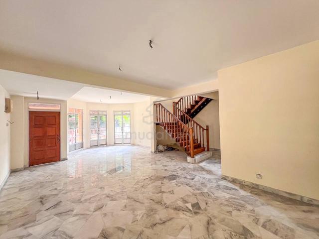 Cornerlot 2 Storey 4Rooms Cheras Kuala Lumpur | Facing Open | Non-bumi 1