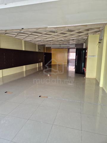 1st floor office space near wisma sanyan for rent 1