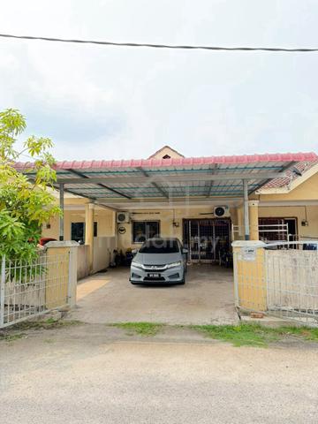 Rumah Teres Binjai Kemaman Tanah Luas 1900 kaki 1