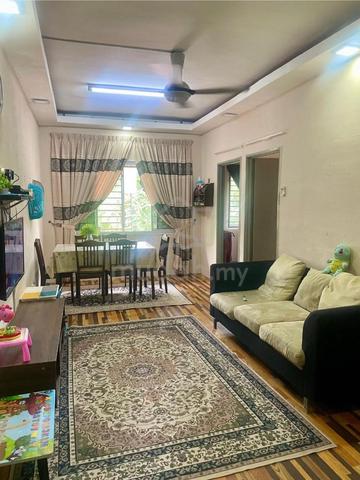 Sri Dahlia Apartment 1