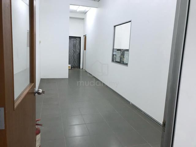 Bukit indah single storey shop for rent,renovation unit 1