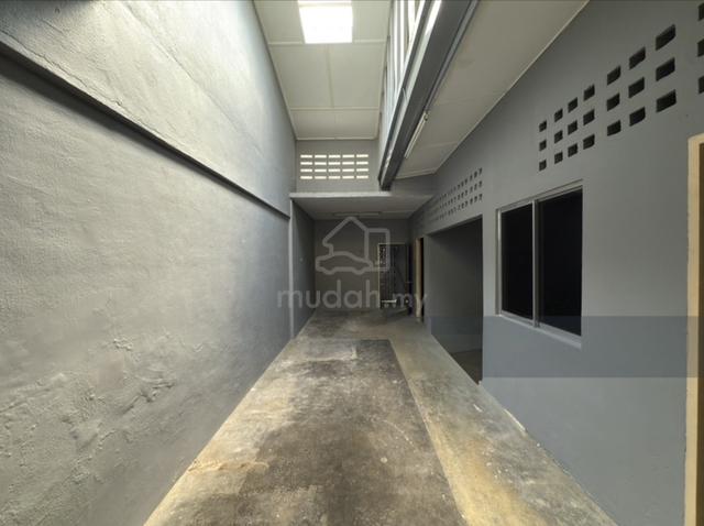 GROUND FLOOR Kepong Baru Shop Shoplot Facing Road @ Pasar Pagi 20'x70' 1