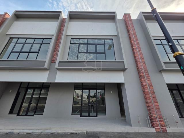 [22x65] 2 Storey Shoplot ,Village Square @ Gamuda Gardens ,Rawang Rent 1