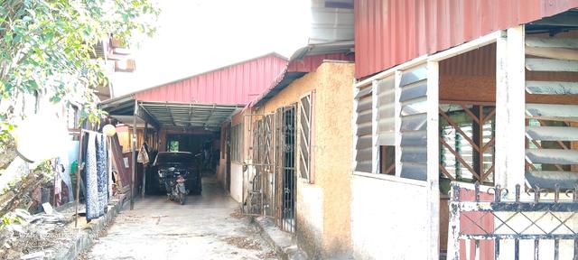 Rumah di Kampung Laut, Palekbang 1