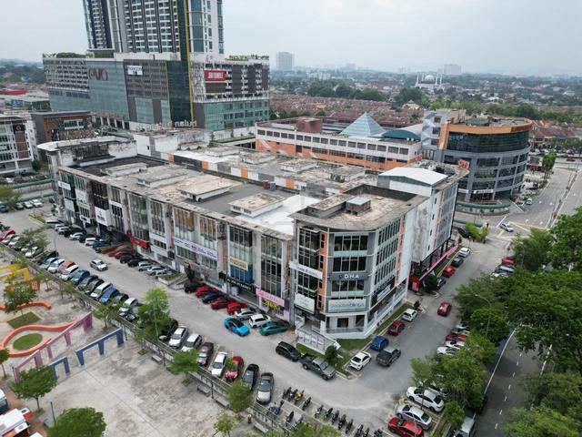 CORNER LOT 5+1 Storey Shop Office Lot Seksyen 9 Bangi Sentral 1