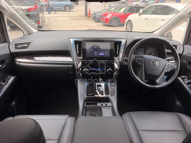Toyota Alphard 2.5 SC SUNROOF/FULL LOAN - 3