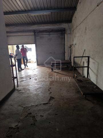 Selangor Bandar Saujana Putra  Leasehold Shop Lot For Sale 1