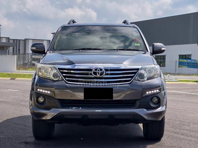 {2015}Toyota FORTUNER 2.7 V TRD (A) Car King F/Lon - 2
