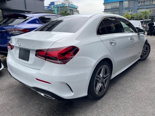 2021 Mercedes A180 AMG SEDAN + SUNROOF - 3