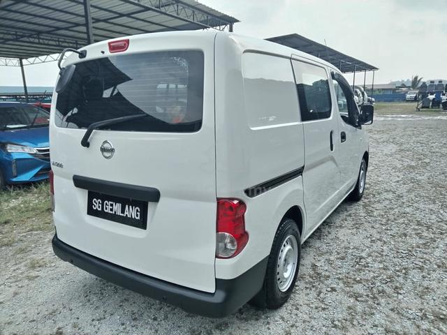 2016 Nissan NV200 SEMI Panel Van Guarantee Nice - 4