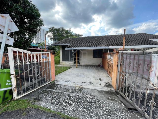 Corner lot Single Storey Bandar Tun Razak Cheras Kuala Lumpur 1