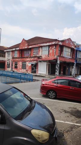 End Lot 2 storey Shop lot Taman Seroja, Sepang 1