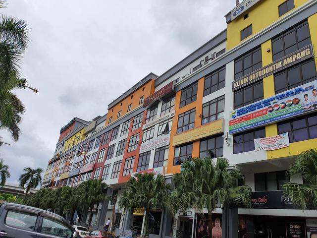 Dataran Palma Ampang Office with Lift 1