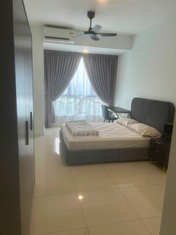Emerald Hills 1