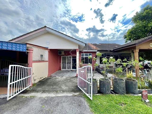 Rumah Murah Depan Padang Taman Tanjung Minyak Setia, Melaka 1