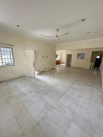 Tanjung Bungah Hillside Single Bungalow big compound Renovated 4-rooms 1