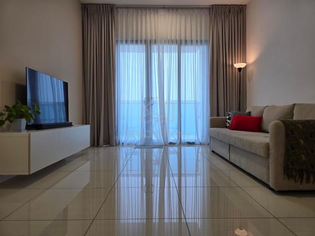 Queens Residences Q1 @ Queens Waterfront 1