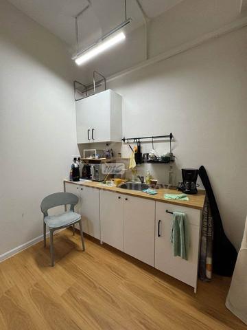 Rare Unit ~ Fully Renovated Shop Office @ Seruang Square , Bdr Rimbayu 1