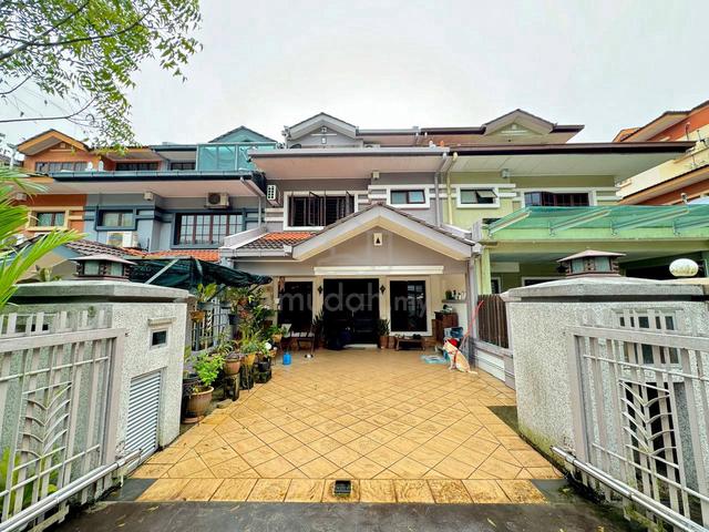 Renovated 2.5 storey house Laman Oakleaf Bukit Antarabangsa For Sales 1