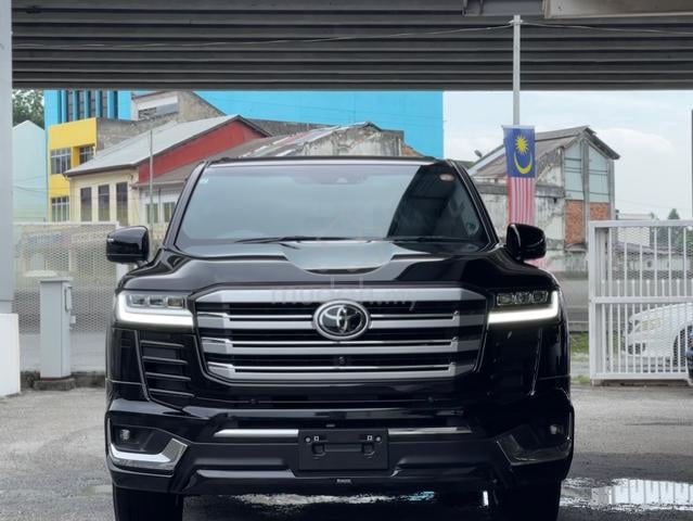 BLACK INTERIOR 2023 Toyota LANDCRUISER 3.5 ZX - 2