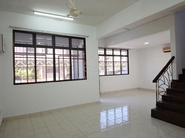 Double Storey Landed Townhouse | Iramanis 1