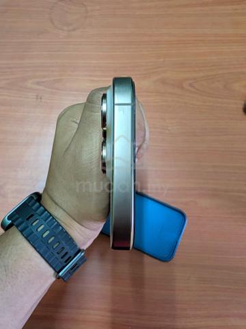 Apple iPhone 16 Pro 256 GB - photo 5 of 6