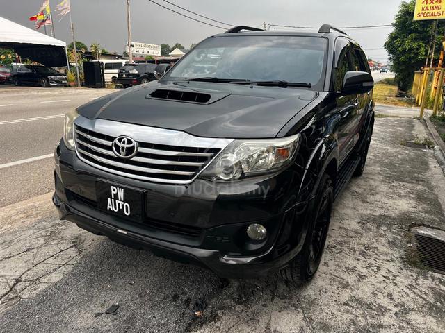 TOYOTA FORTUNER 2.5(A)TRD sport G VNT 4SPD 4X4 SUV - 2
