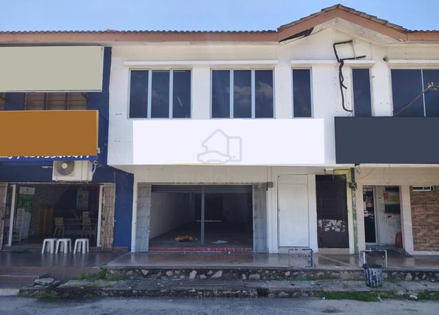 Shoplot Grd Floor at Bukit Sentosa,Bukit Beruntung. Main Road Frontag 1