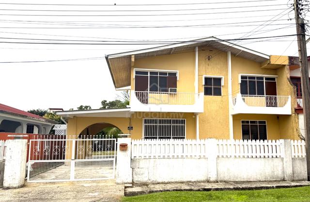 Piasau Area, Miri - Double Storey Semi Detached House For Rent 1