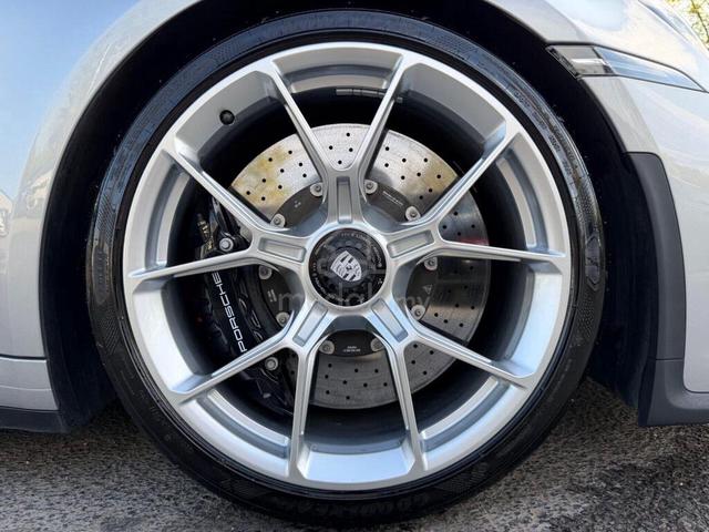 2023 Porsche 911 GT3 Touring PDK MEGA SPEC - 4