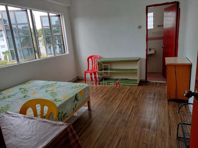 Fully Furnished Selangor Klang Room For Rent 1