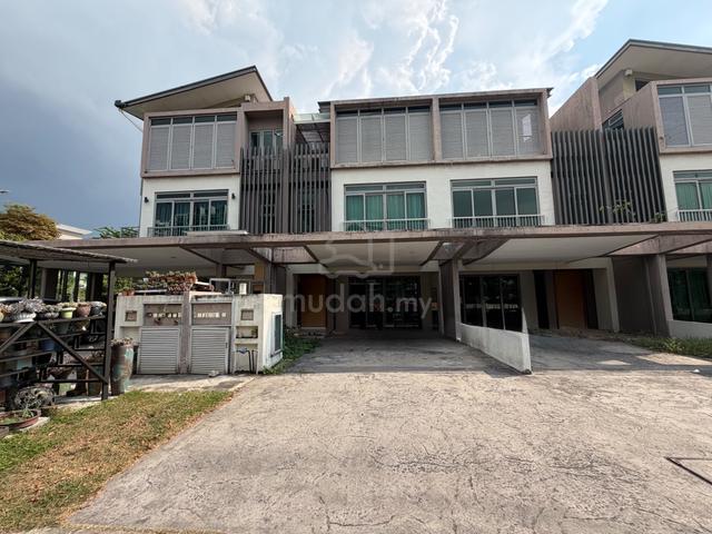 3 STOREY SUPERLINK D'island Residence, Taman Tasik Puchong, Puchong 1