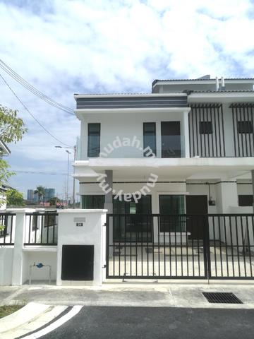 Rumah Teres 2 Tingkat Kota Warisan Sepang 1