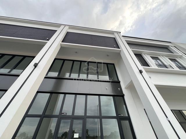 Brand New Eco Grandeur Utopia East Puncak Alam Ground Floor Shop Lot 1